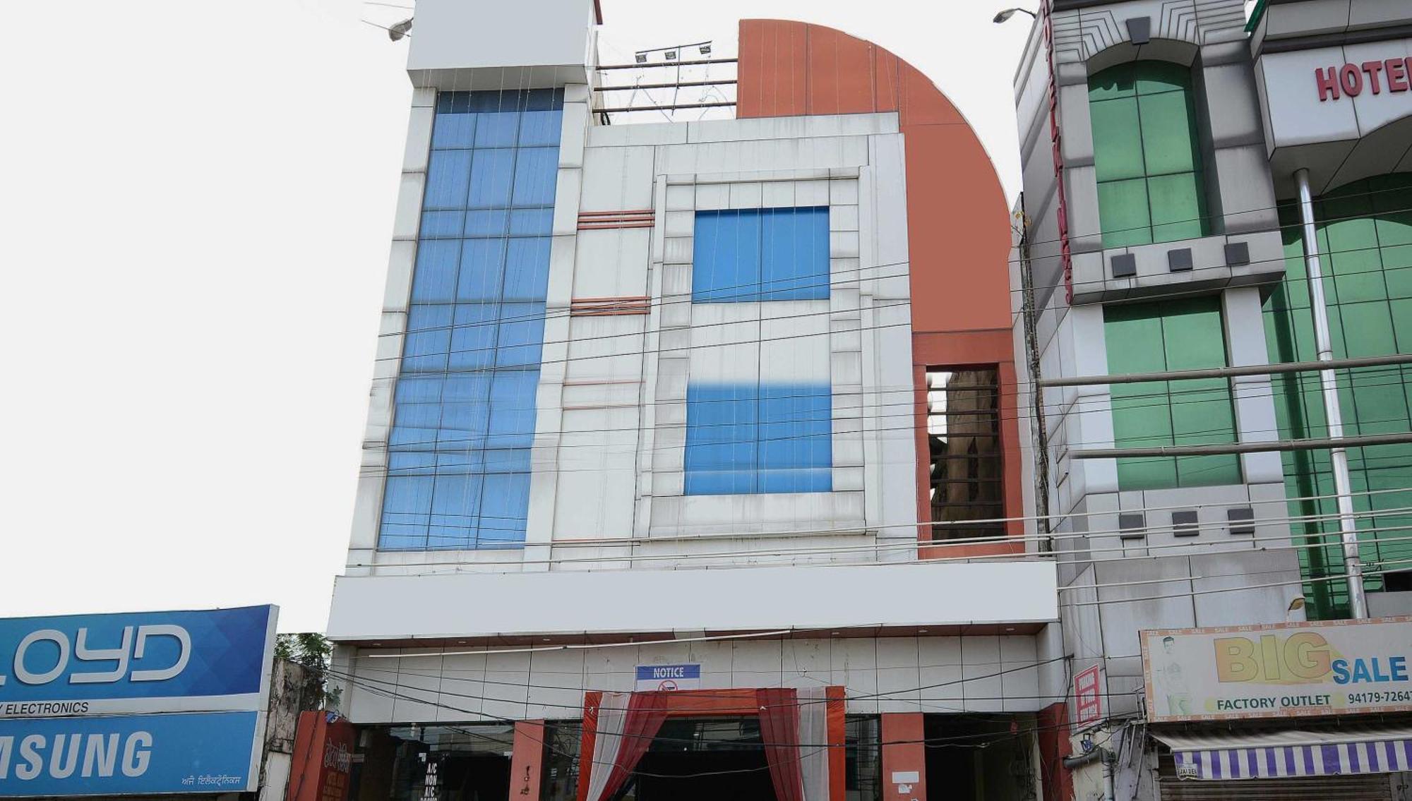 OYO 30358 Hotel Asia Palace Pathānkot Exterior foto