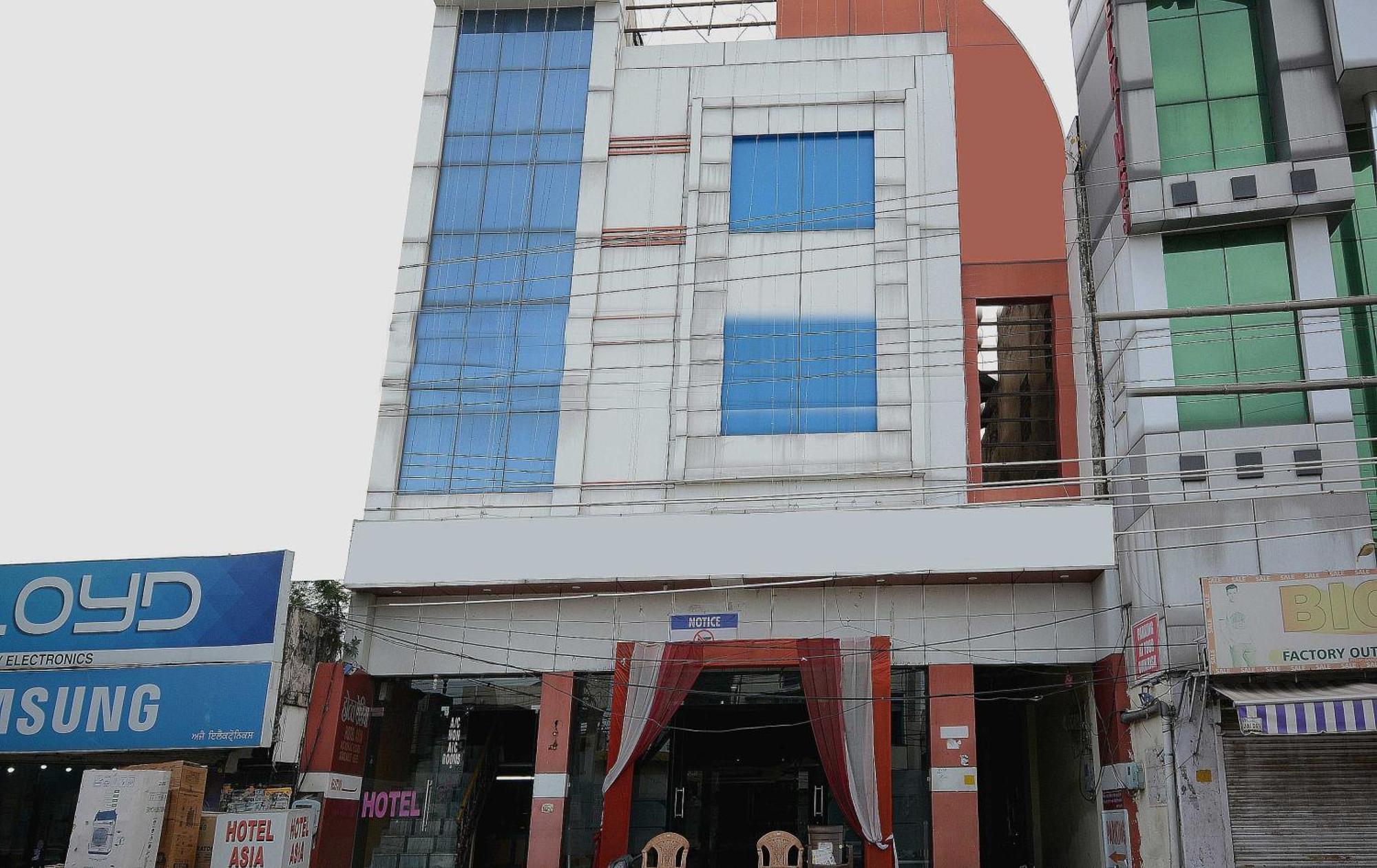 OYO 30358 Hotel Asia Palace Pathānkot Exterior foto
