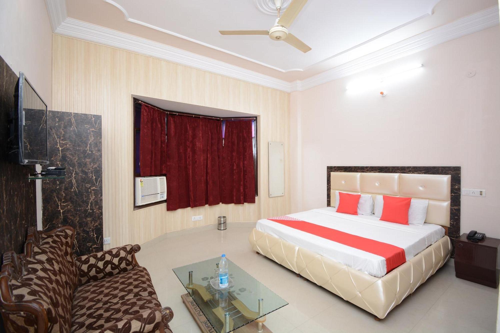 OYO 30358 Hotel Asia Palace Pathānkot Exterior foto